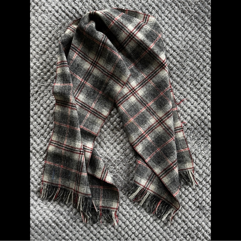 100% Virgin Wool Scarf | Gray/Red Tartan | Vintage Pendleton | Made in USA